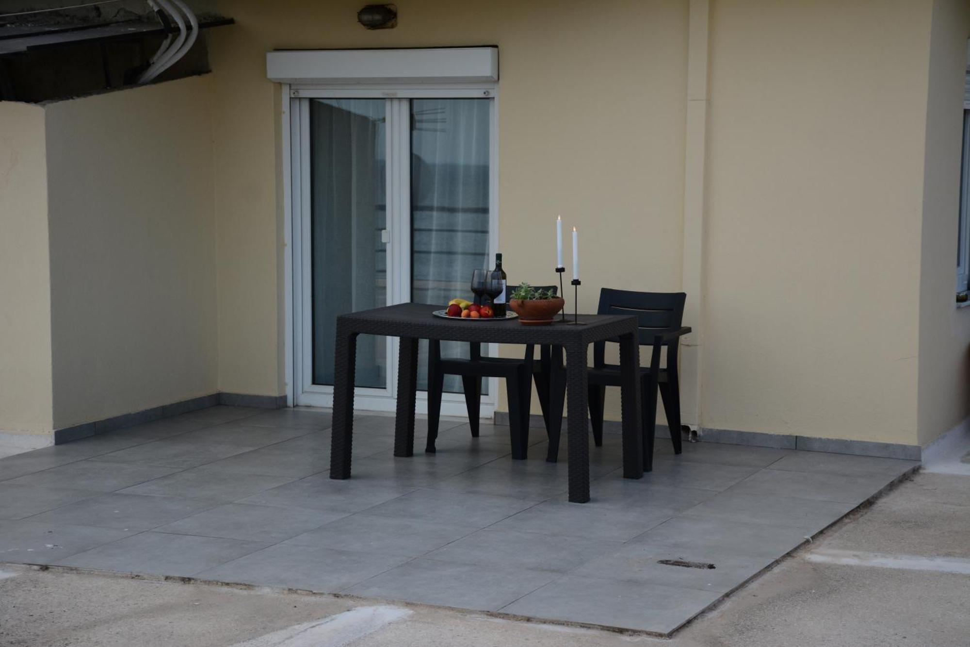 La Veranda Center *