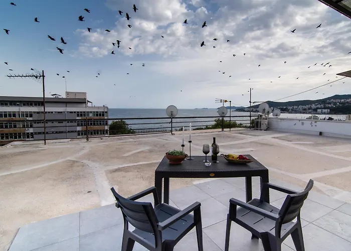 La Veranda Center